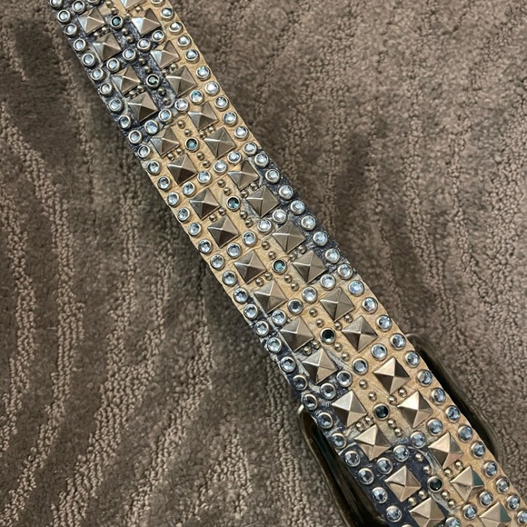 Kippys belt. Leather with Swarovski crystals. Beautiful blues very unique! - Picture 6 of 8